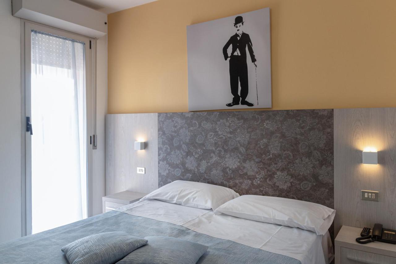 Hotel Boston Cesenatico Eksteriør bilde